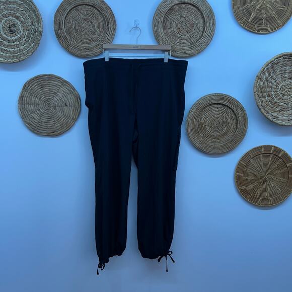 Old Navy Active Black Stretchtech Cargo Athletic Pant Jogger Plus Size 2X - Picture 1 of 5